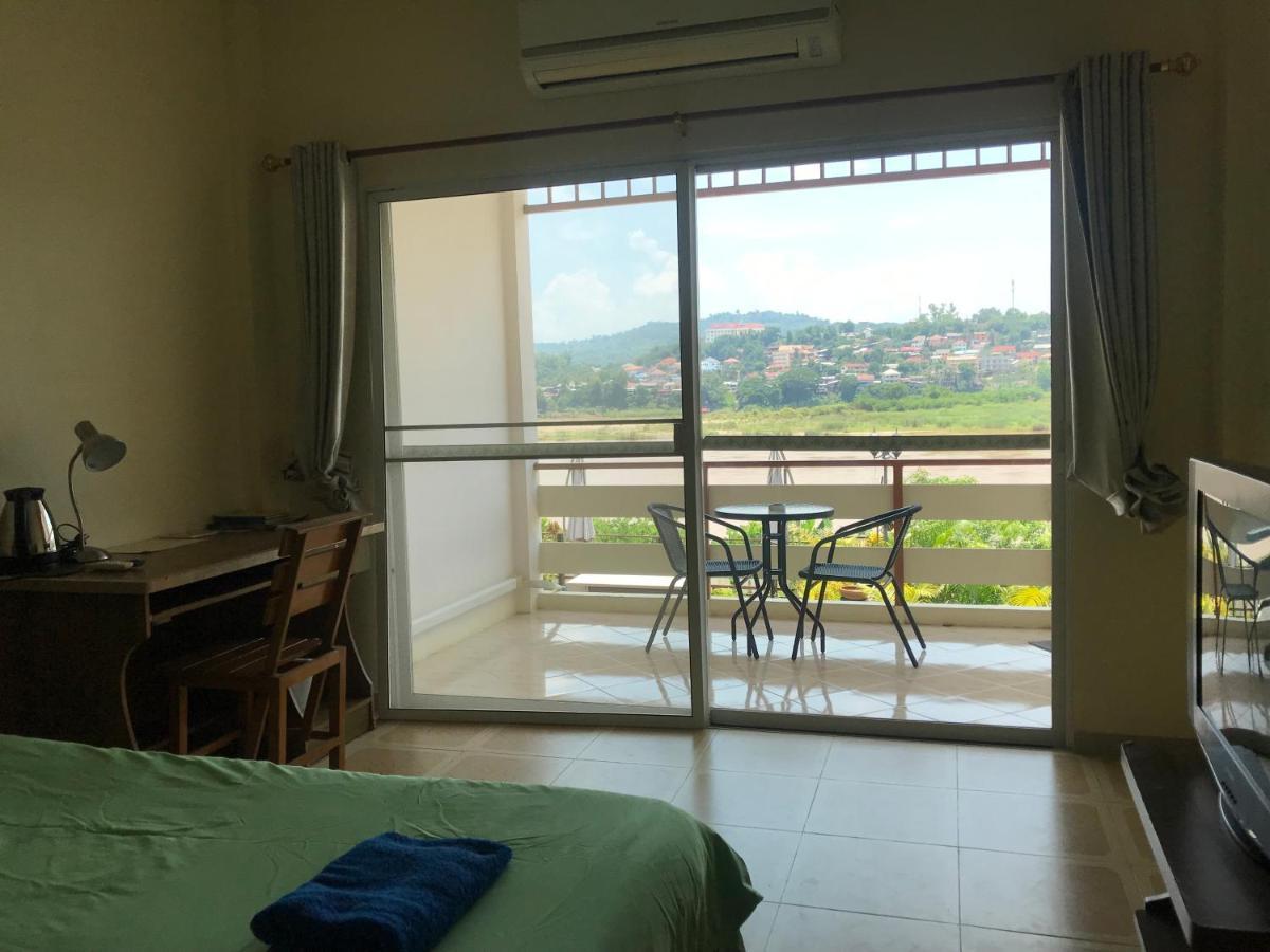 Day Waterfront Hotel Chiang Khong Luaran gambar