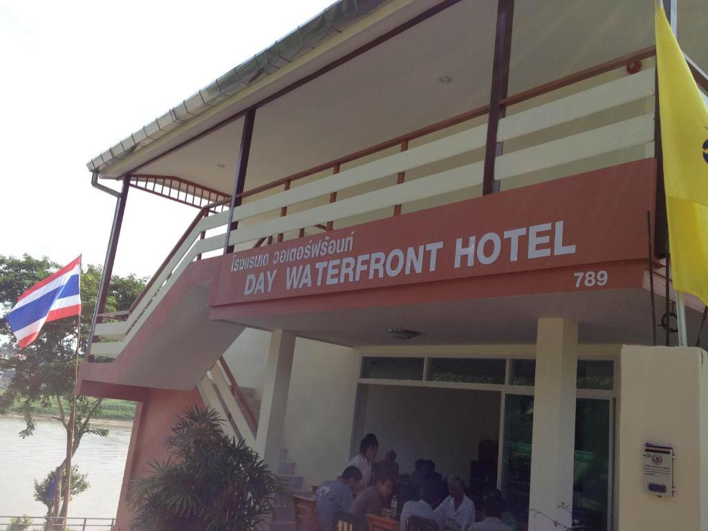 Day Waterfront Hotel Chiang Khong Luaran gambar